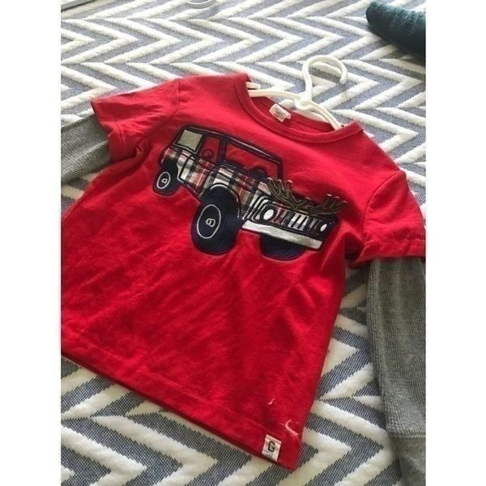 Gap Holiday embroidered Shirt 18-24